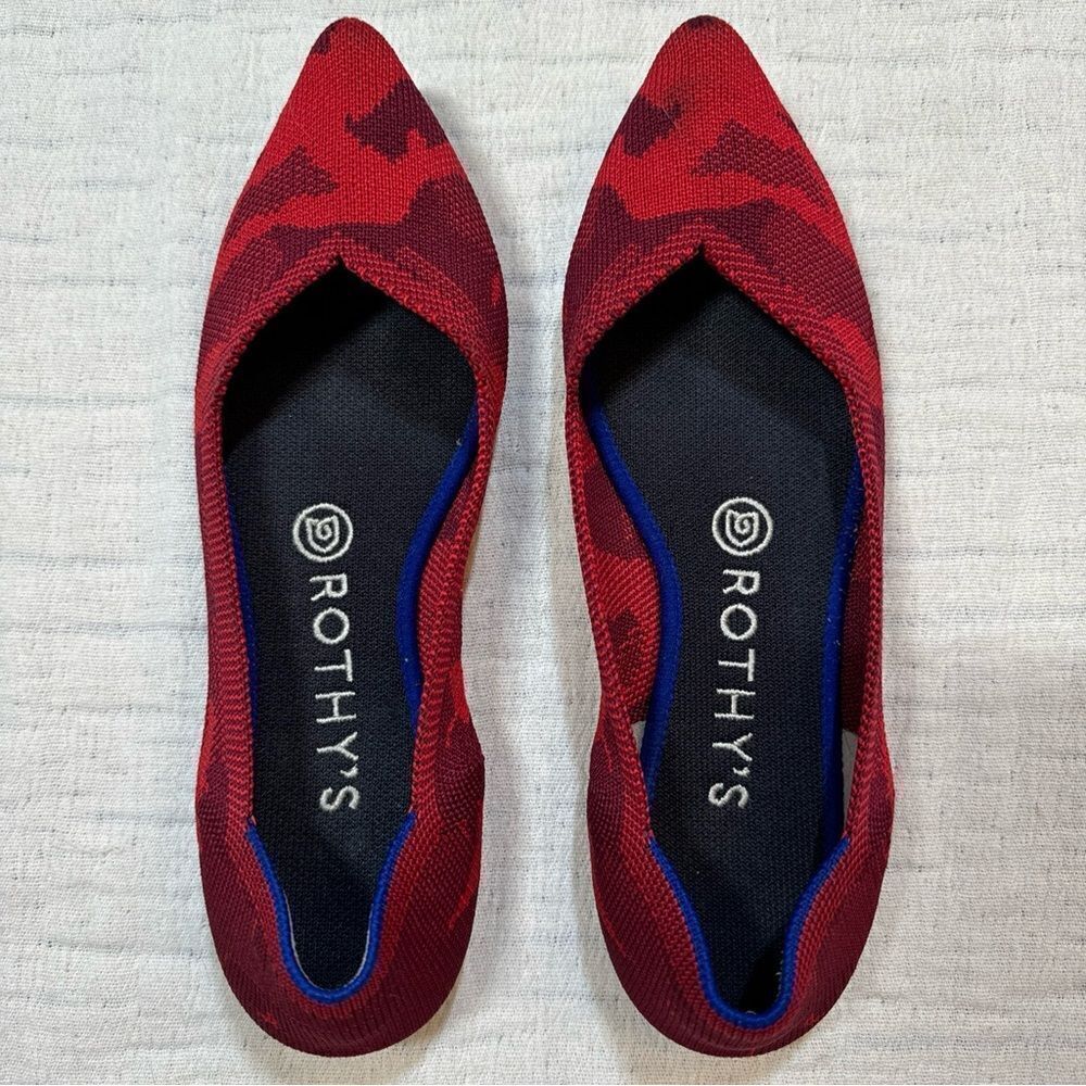Rothy's The Point Red Camo Women's 7 Slip On Shoes